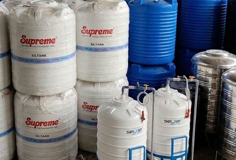 1000 litre water tanks,500 litre water tanks,stainless steel water tanks,1000L,500L,white water tanks